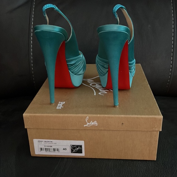 Louboutin size 40EU - Picture 3 of 4